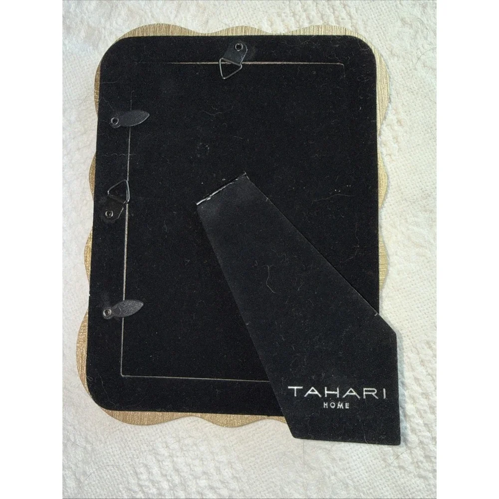 Tahari Home Gold Tone Wave Photo Frame for 4x6 Photo Vintage Contemporary